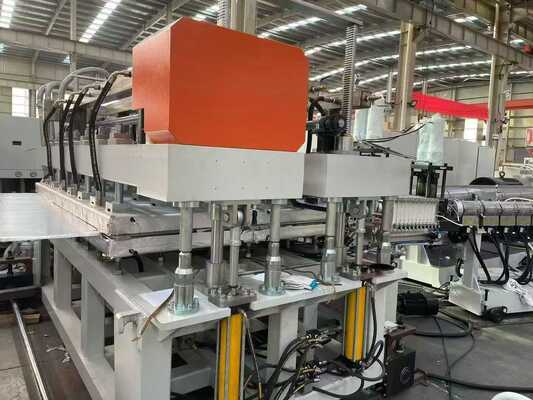 Buy PC Hollow Board Making Machine for 4-40mm Thickness Polycarbonate Sheet Extrusion with 1300-2100mm Width and Single or Twin Screw Design online manufacture